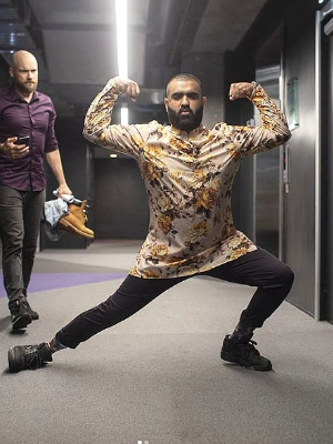 Pax Assadi in Harleen Kaur Floral Kurta for the International Comedy Gala