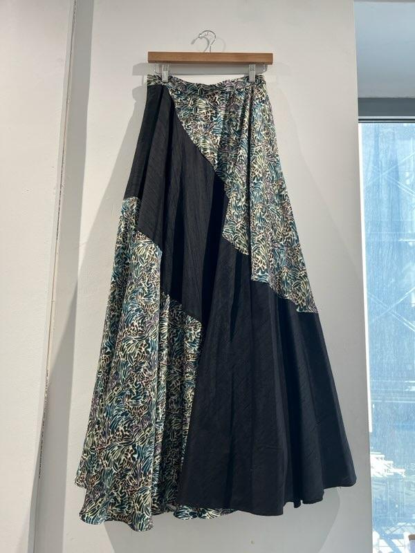 PAVI Black and Multicolored Print Skirt (Sample)